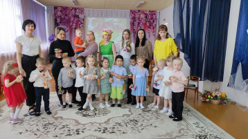 Праздник мам и бабушек Праздник мам и бабушек.