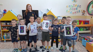 Встреча с инспектором ГИБДД Встреча с инспектором ГИБДД.